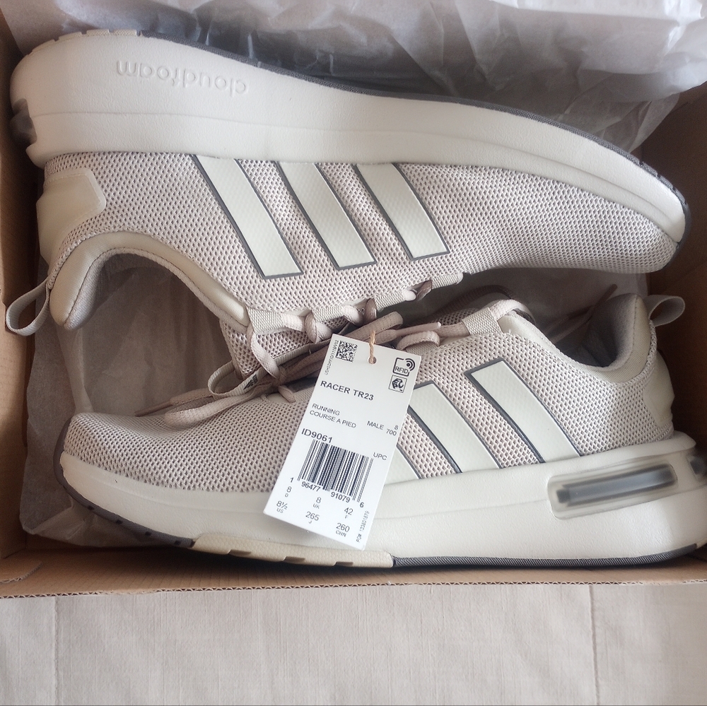 NWT Adidas cloudfoam Mens 8.5
